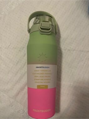 Never used~FrostBuddy 24oz Dual-Tone Water Bottle - Green & Pink